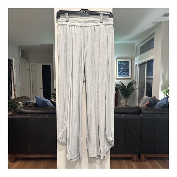 Stella Carakasi Gray Wide Leg Pants with Elastic Waistband. Small - Picture 7 of 8
